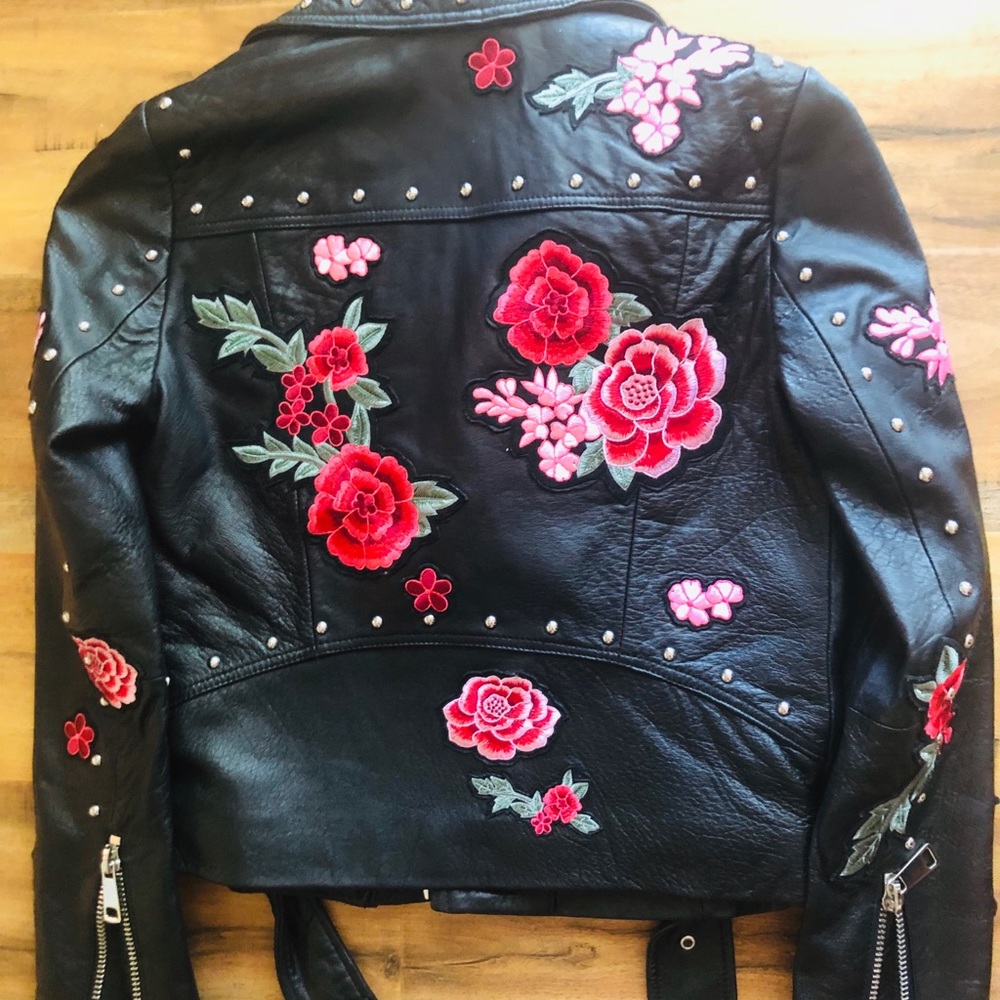Leather woman jacket
